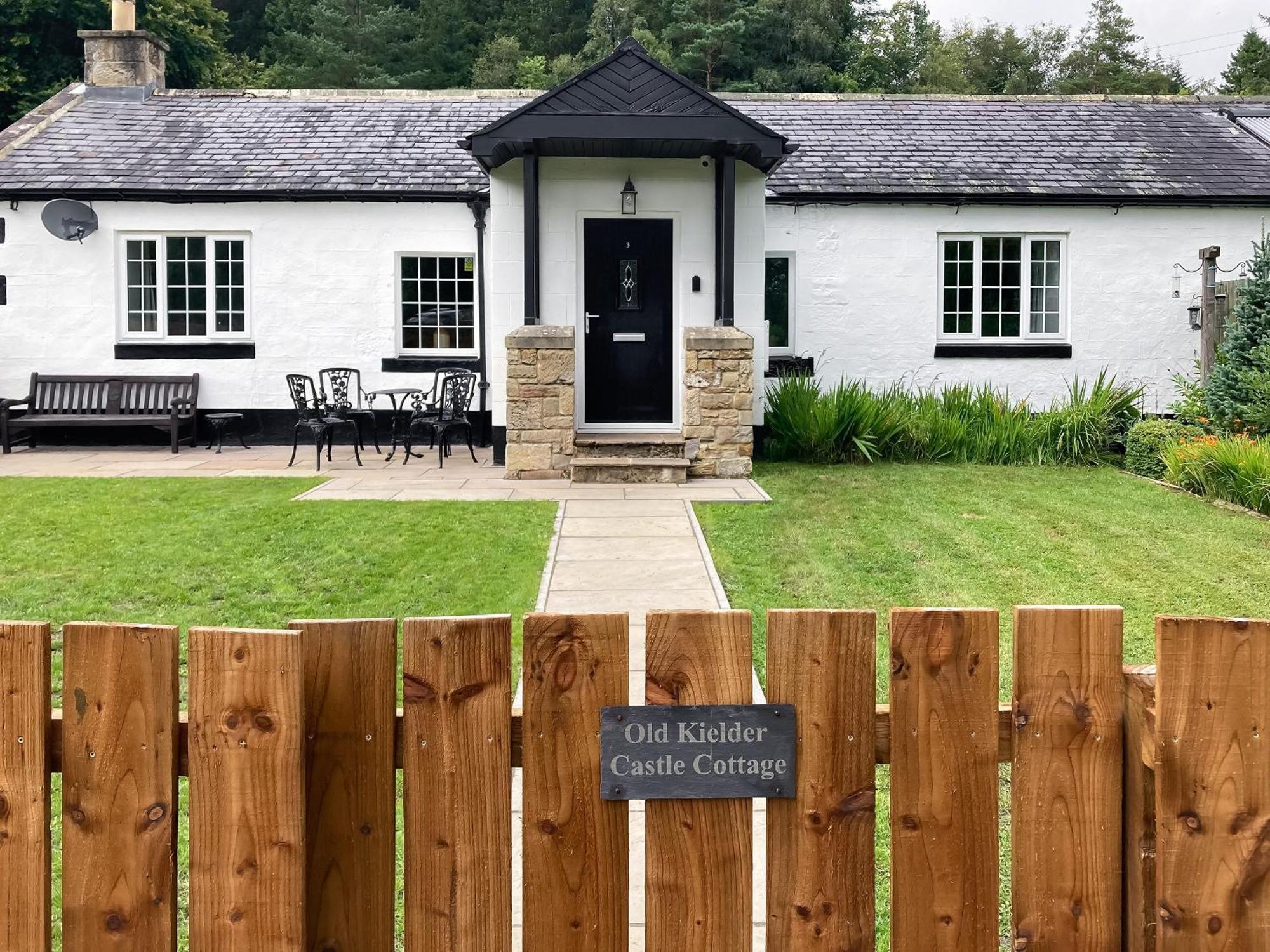 Old Kielder Castle Cottage Экстерьер фото